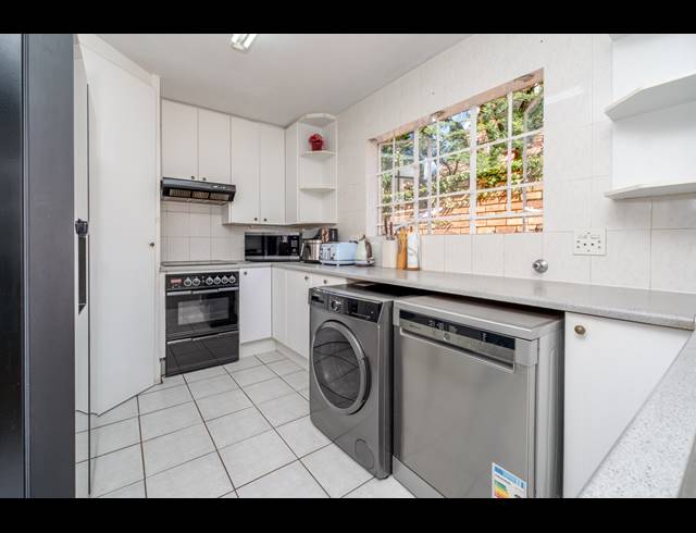 3 BEDROOM DUPLEX FOR SALE IN BROMHOF